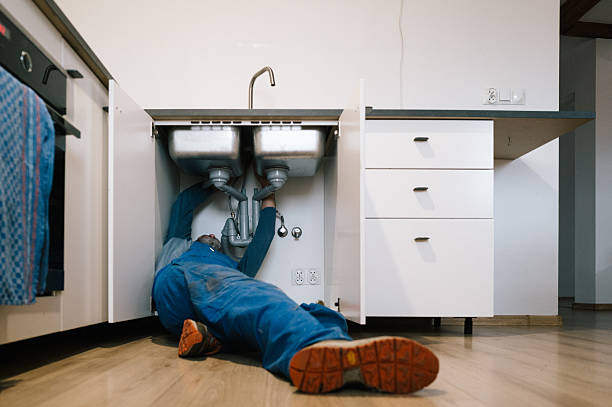 Professional Leak Detection technician working in Middletown, RI